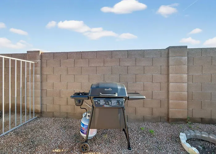 Ferienhaus Hot Tub Retreat W Firepit And Bbq Mins To Westgate, State Farm